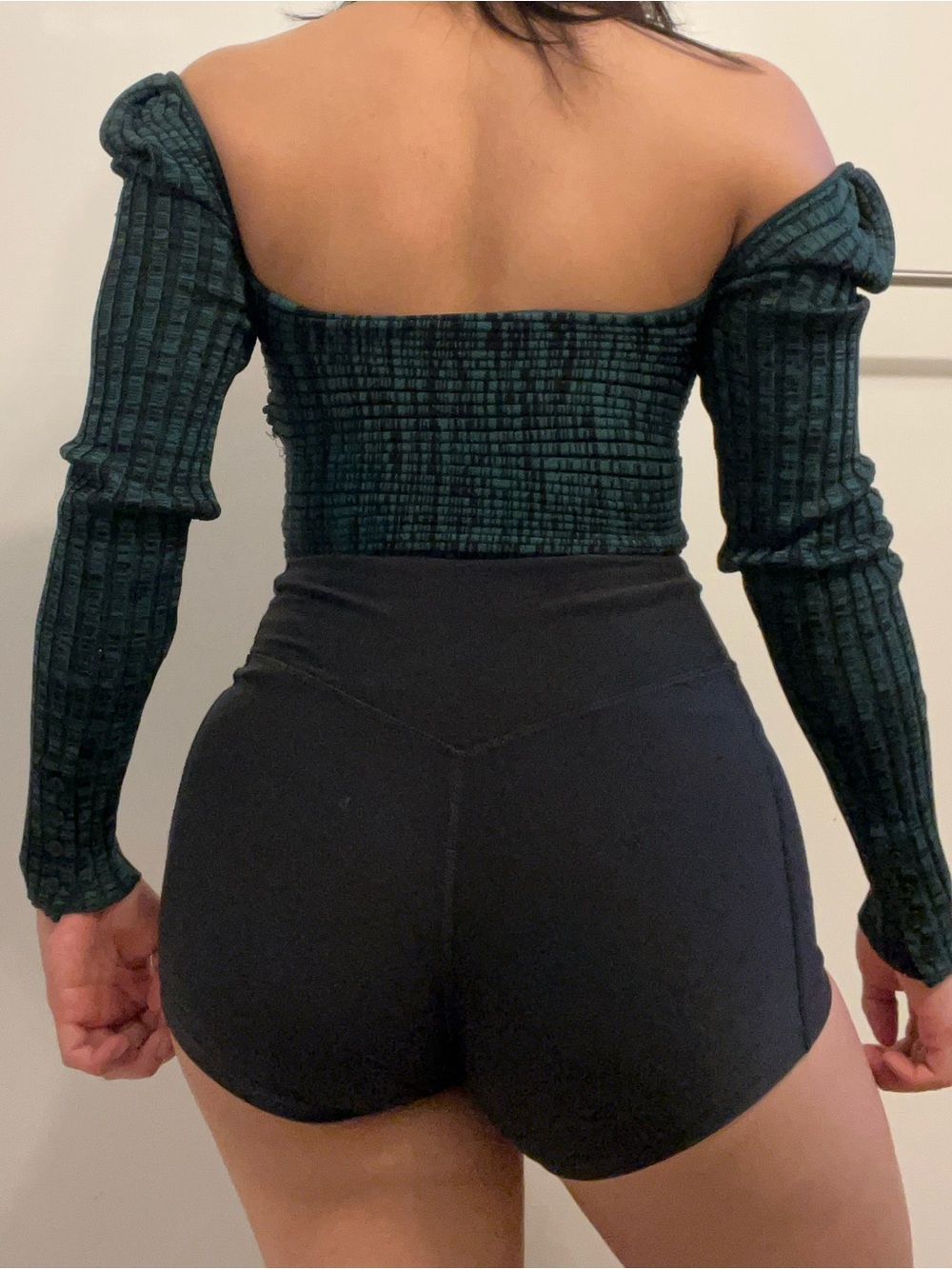 MY26 Self Portrait Crossover Knit Crop Top in Green - Picture 2 of 7